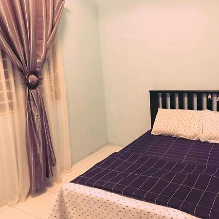 Homestay Dferry Khyra Jerantut Pahang Екстер'єр фото